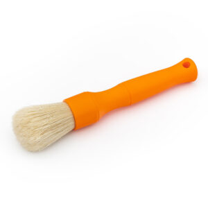 Detail-Factory-Orange-Brush-Short-Handle